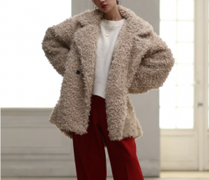 初冬の街歩きに映える！40代のための“きれいめアウター”特集